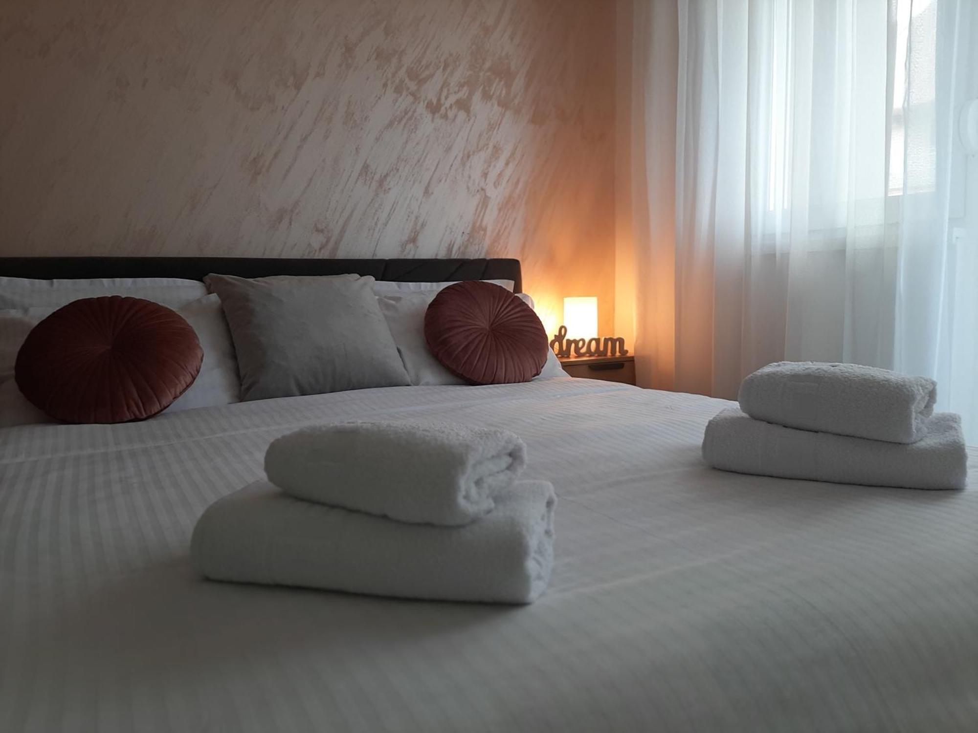 Apartman Kristal Szávaszentdemeter Kültér fotó